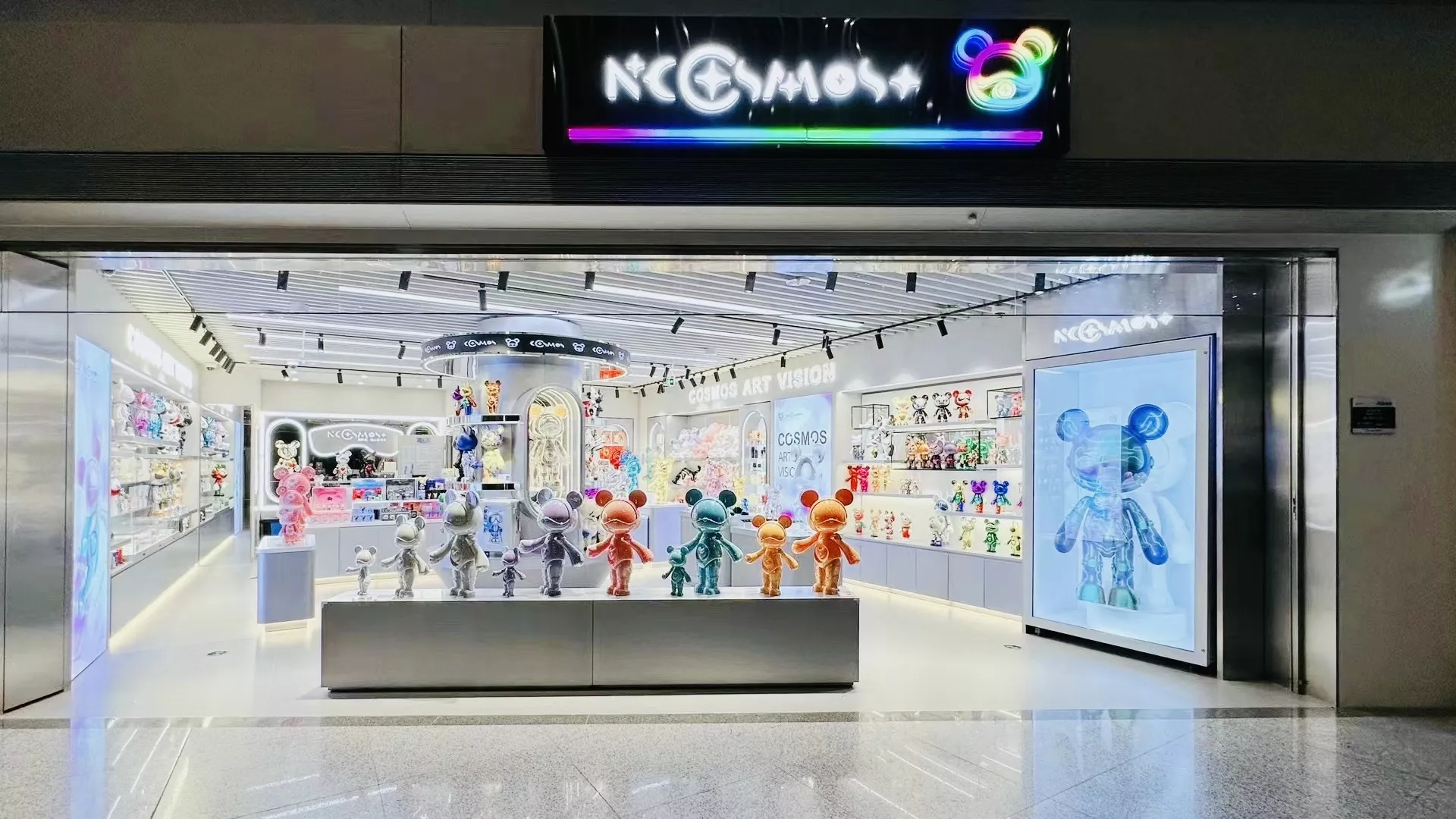 北京大兴机场T3星际熊店